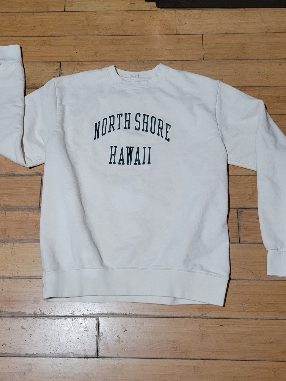 Vintage North Shore Hawaii Embroidery Crewneck Pullover Sweatshirt OS